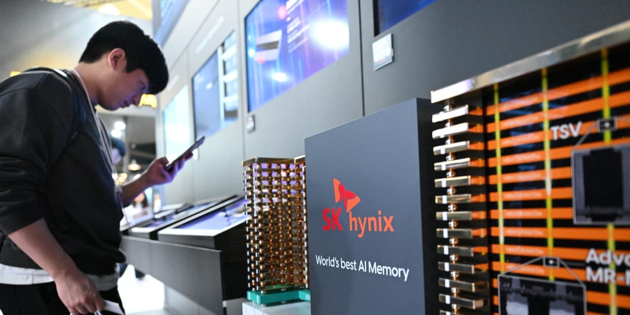 SK Hynix Is Today’s Standout Chip Stock for an Unusual Reason - Barron's